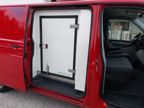 Volkswagen Transporter 2.0 TDI HLADILNIK ZAMRZOVALNIK do -20 stopinj //ATP-FRCX PHARMA certifikat